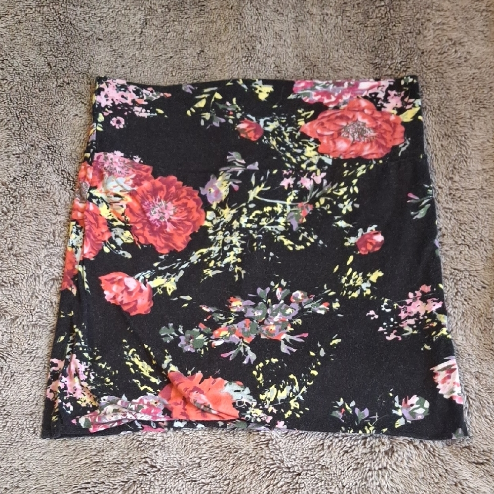 🤑 FINAL DROP! Charlotte Russe Black Floral Mini Skirt